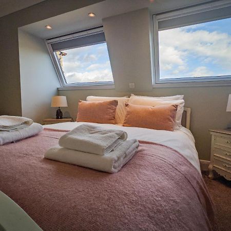 Beautiful Spacious Central Flat, Pitlochry Dış mekan fotoğraf