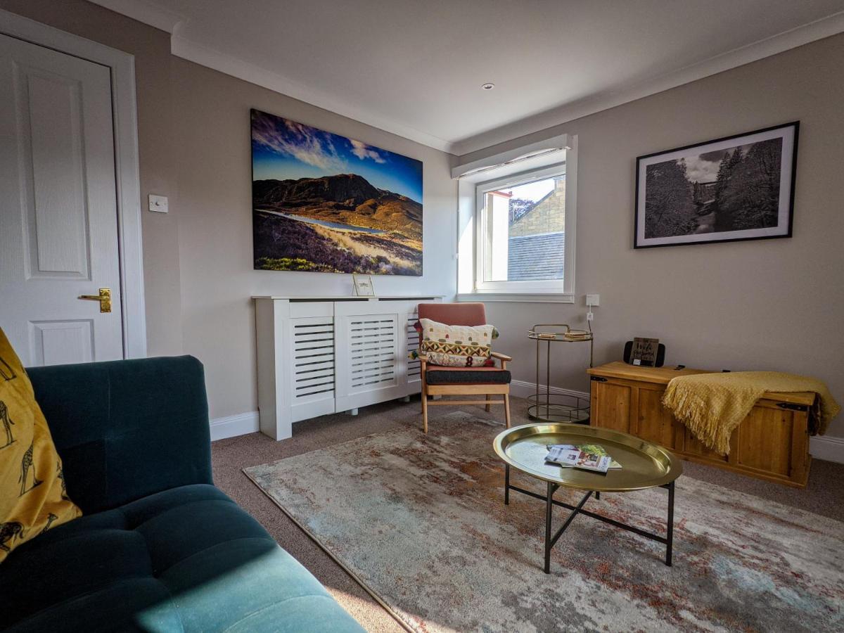 Beautiful Spacious Central Flat, Pitlochry Dış mekan fotoğraf