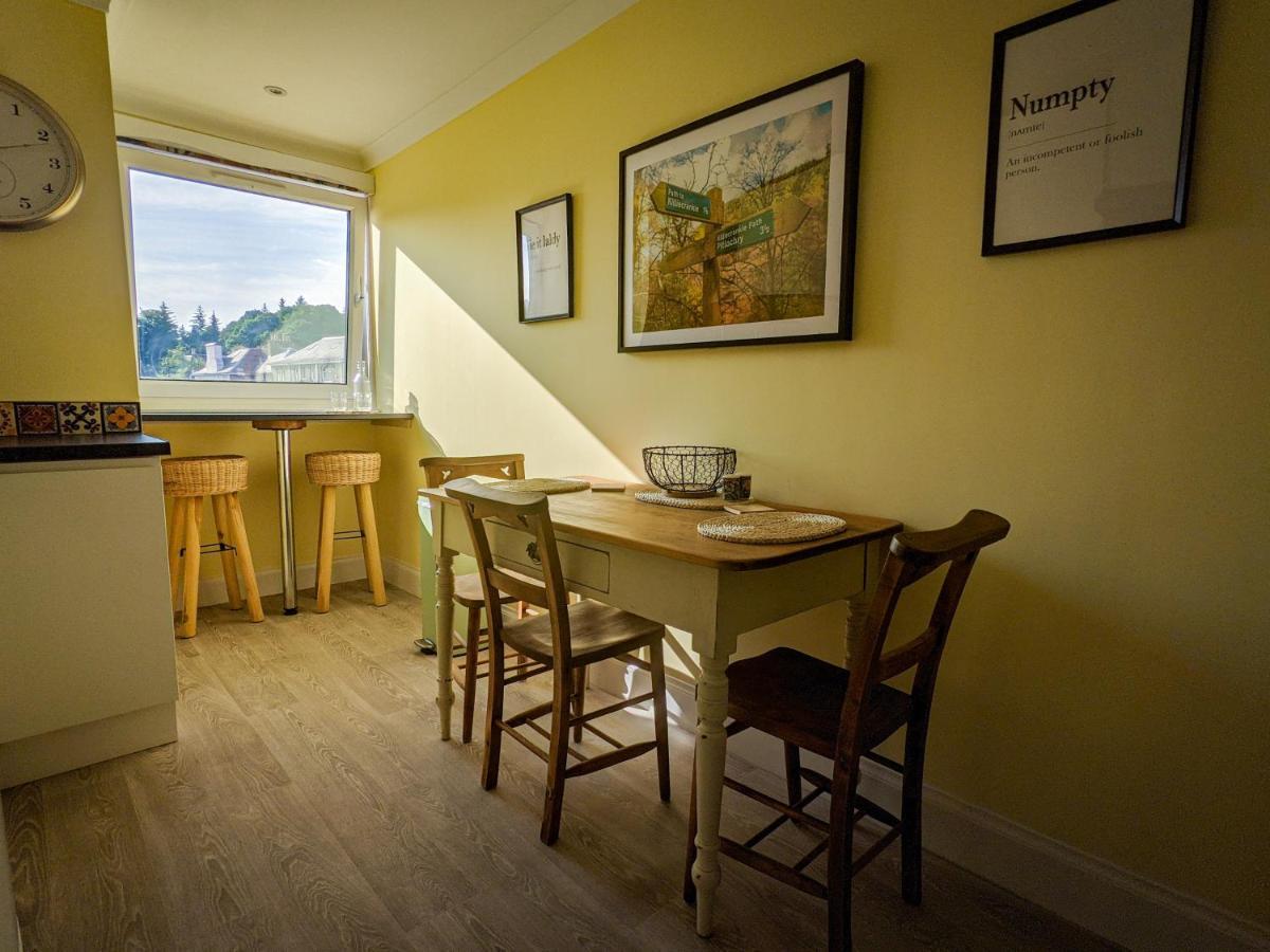 Beautiful Spacious Central Flat, Pitlochry Dış mekan fotoğraf