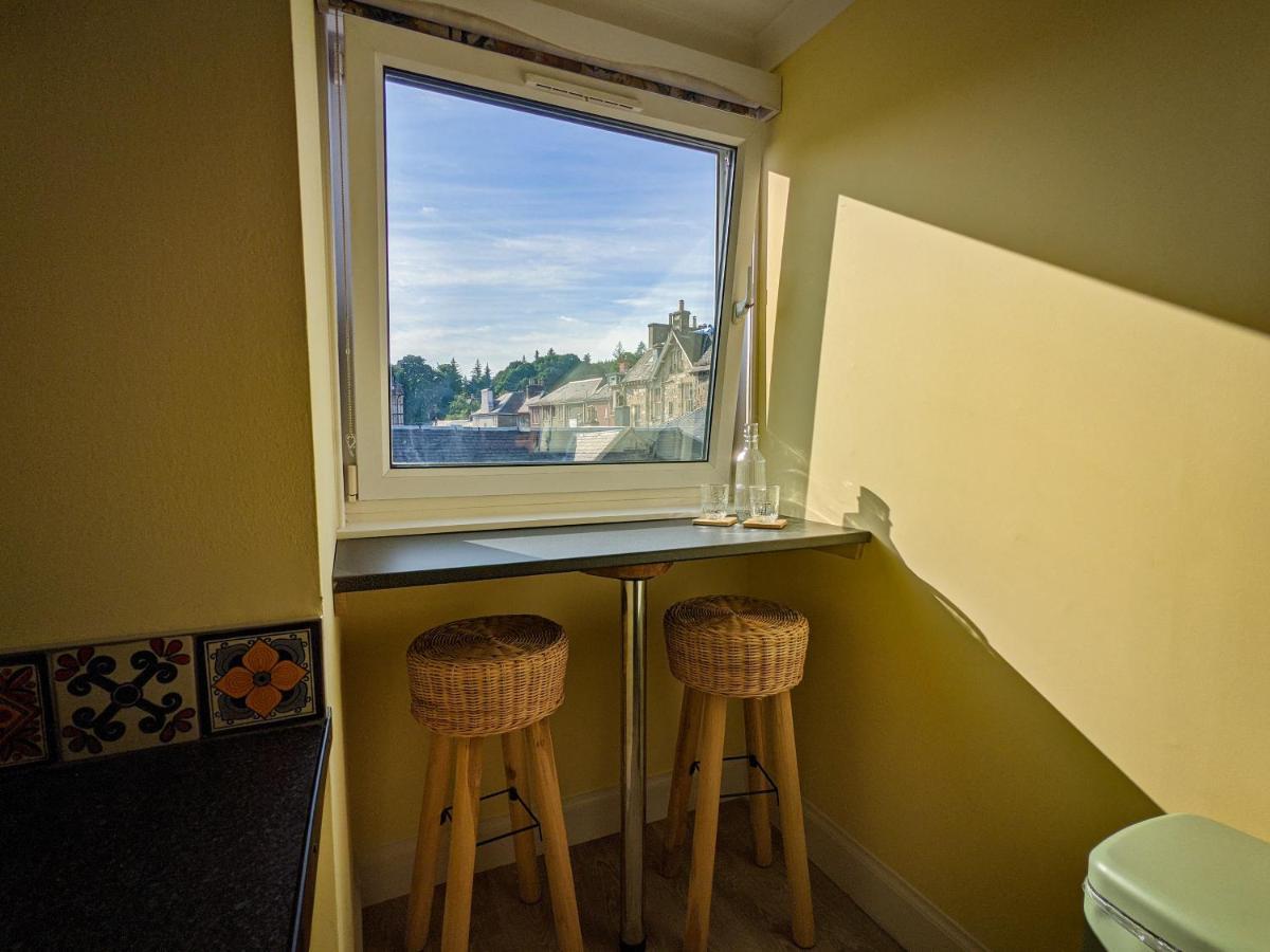 Beautiful Spacious Central Flat, Pitlochry Dış mekan fotoğraf